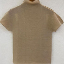 Load image into Gallery viewer, Ovam pleated top