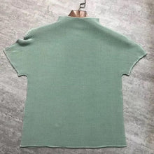 Load image into Gallery viewer, Ovam pleated top