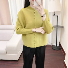 Load image into Gallery viewer, Gilla pleated top