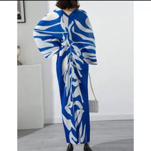 Load image into Gallery viewer, Colbee pleated dress
