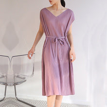 Load image into Gallery viewer, Chelle Pleated Dress
