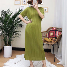 Load image into Gallery viewer, Marfi Pleated Dress
