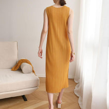 Load image into Gallery viewer, Gabri Pleated Dress
