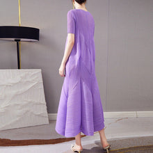 Load image into Gallery viewer, Fiama Pleated Dress
