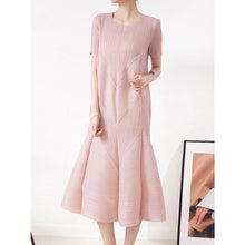 Load image into Gallery viewer, Fiama Pleated Dress
