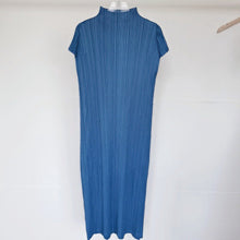 Load image into Gallery viewer, Leah Pleated Dress
