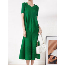 Load image into Gallery viewer, Fiama Pleated Dress
