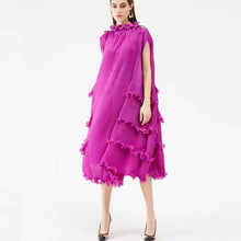 Load image into Gallery viewer, Jeffrey Pleated Dress
