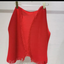 Load image into Gallery viewer, Liz Pleated Tassel Cardigan
