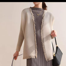 Load image into Gallery viewer, Liz Pleated Tassel Cardigan
