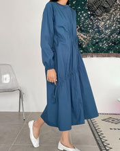 Load image into Gallery viewer, Vienix Dress
