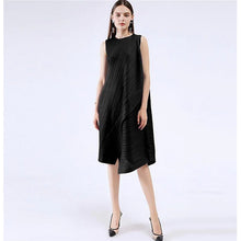 Load image into Gallery viewer, Missy Pleated Dress
