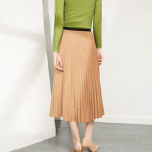 Load image into Gallery viewer, Mylene Pleated Skirt
