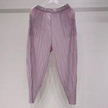 Load image into Gallery viewer, Zianne Pleated Pants
